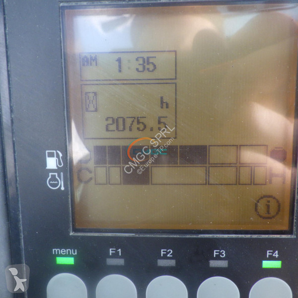 جرافة Yanmar VIO 26-6