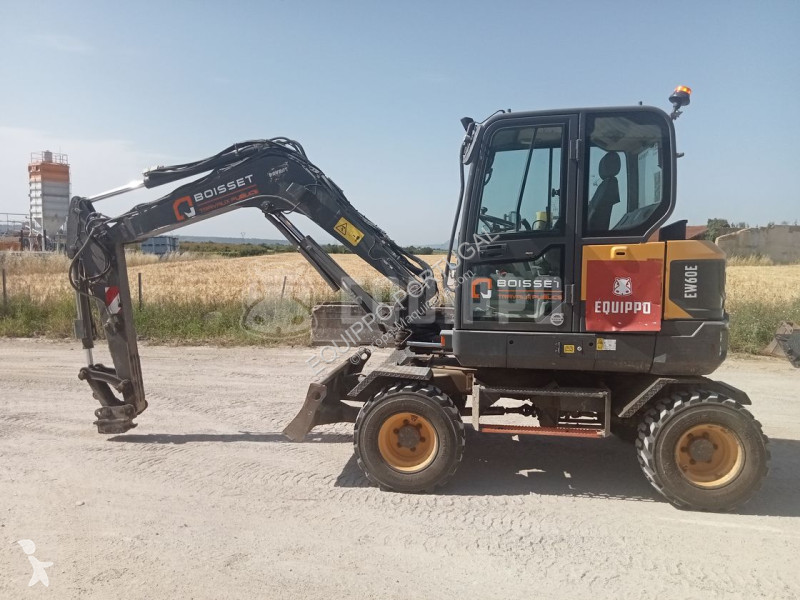 Rýpadlo Volvo EW60E with 5 buckets
