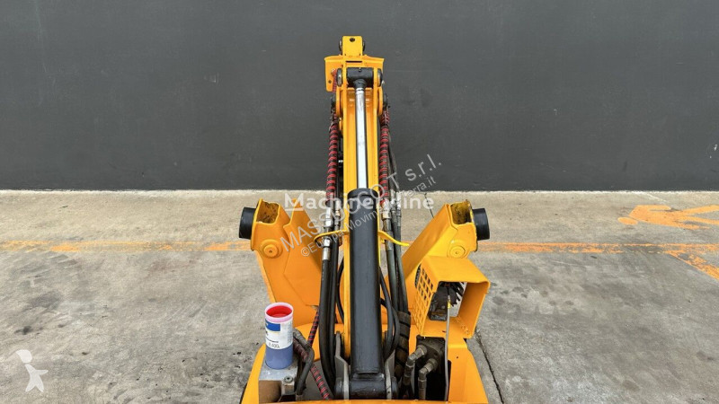 Escavatore Brokk 90