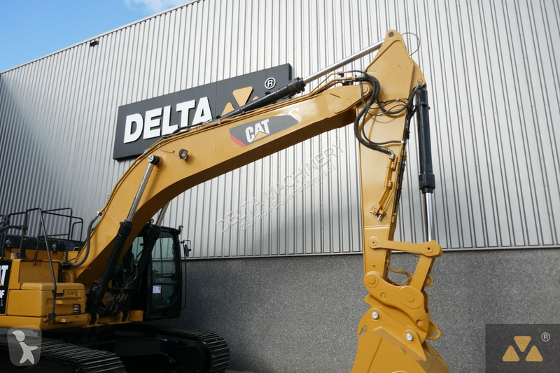 Excavator Caterpillar FL