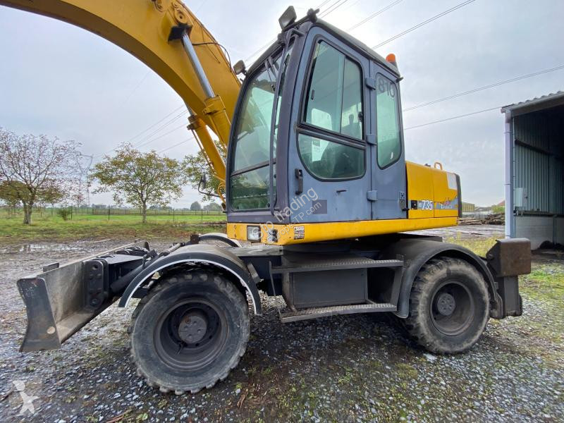 Lopatový nakládač Furukawa  W 735