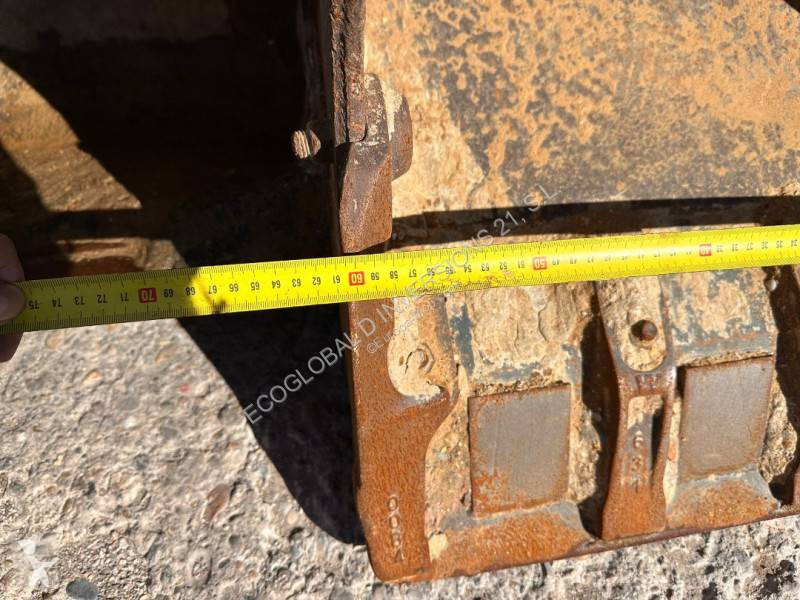Escavadora Hitachi ZX33U-6 CLR