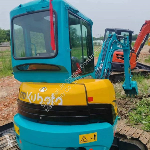 Escavadora Kubota KX135