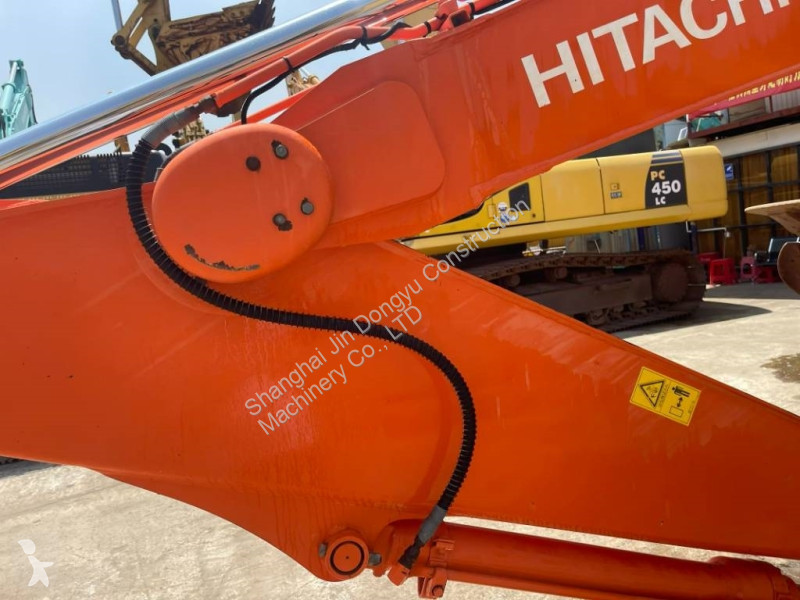 Escavatore Hitachi 135