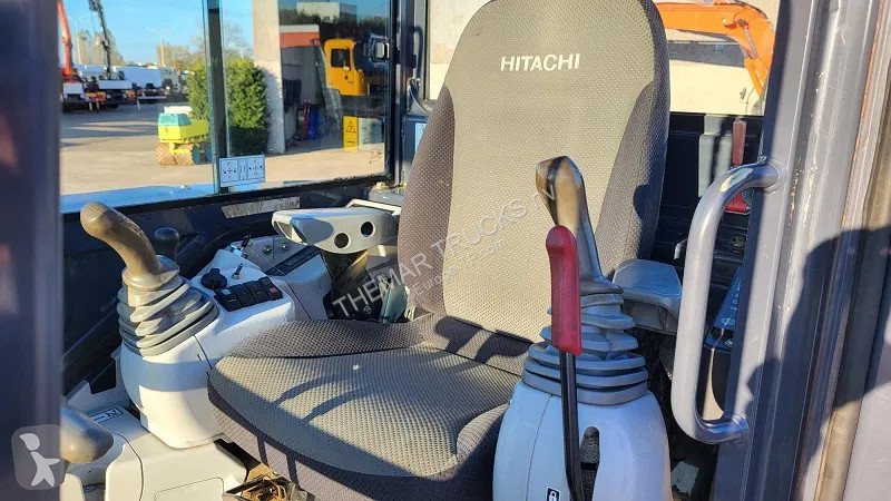 Lopatový nakládač Hitachi ZX65USB-5A CLR