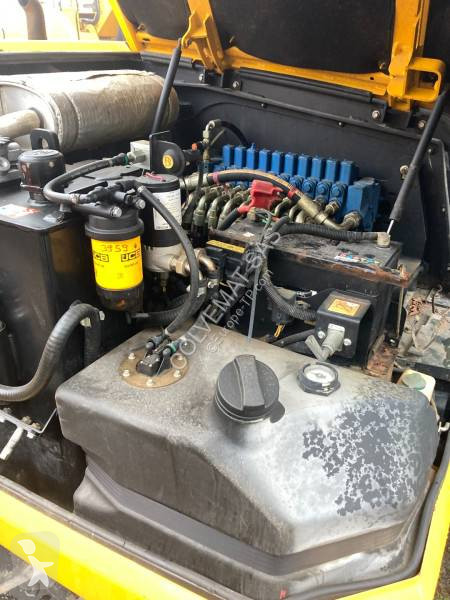 Escavadora JCB 85Z-1