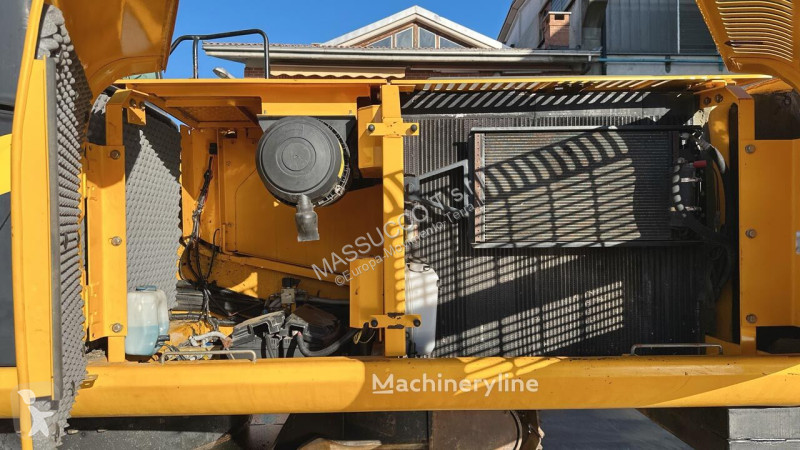 Escavatore JCB SLF