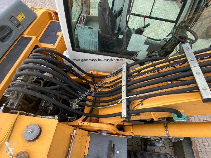 Escavadora Liebherr A900C Litronic