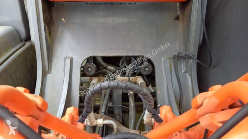 Escavadora Hitachi ZX210LC-3
