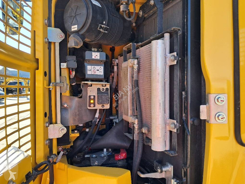 Escavatore Komatsu MR-11E0