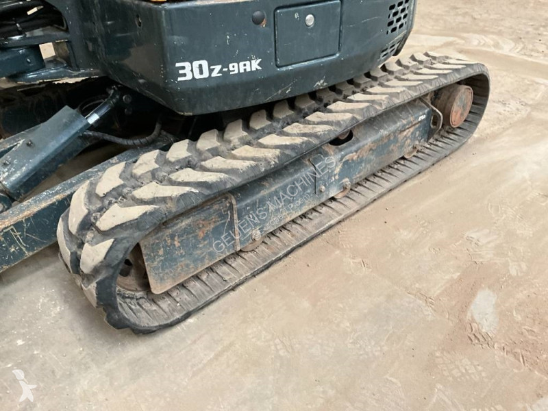 Escavatore Hyundai R30 Z-9AK