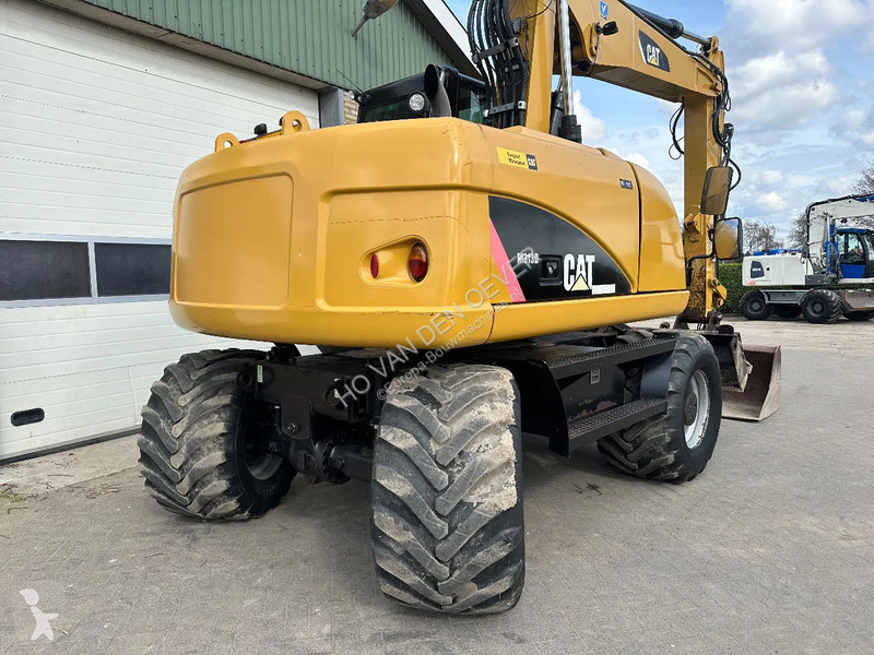 Escavatore Caterpillar D