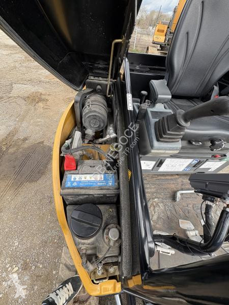Escavadora Sany  SY26U