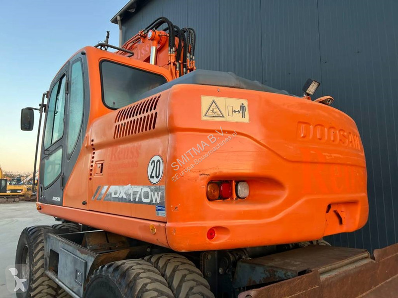 جرافة Doosan