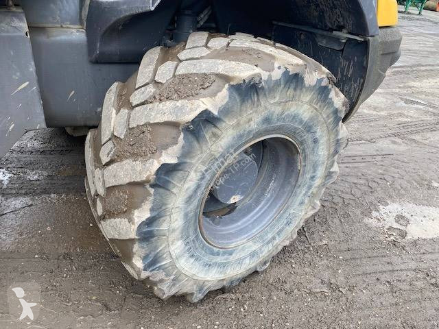 Escavadora Mecalac