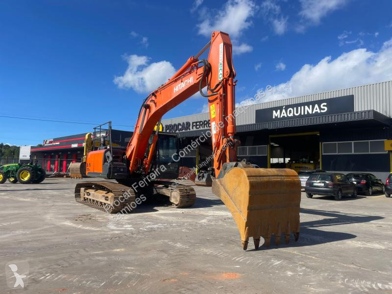 Escavadora Hitachi -5B
