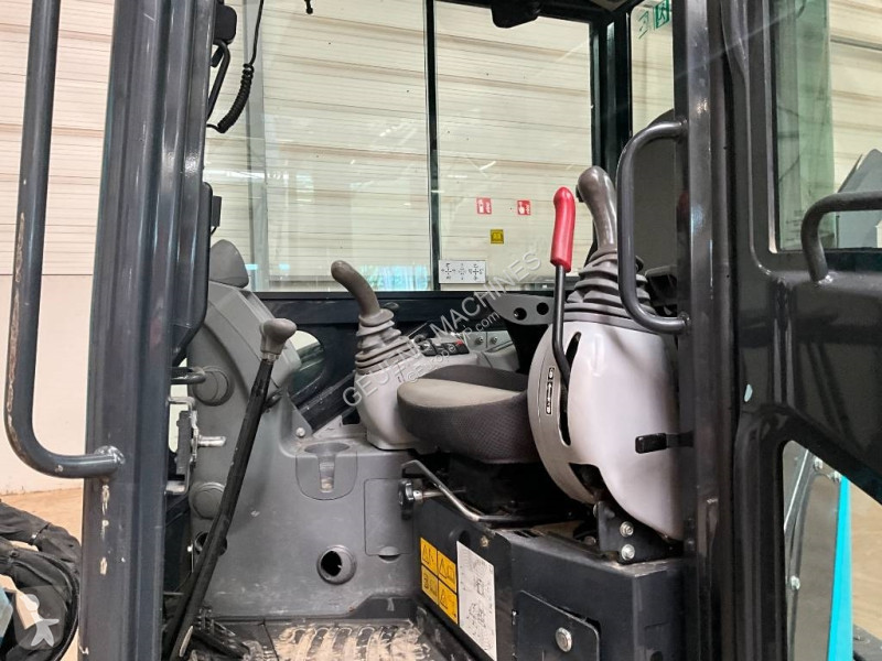 Excavator Airman AX 38 U-7