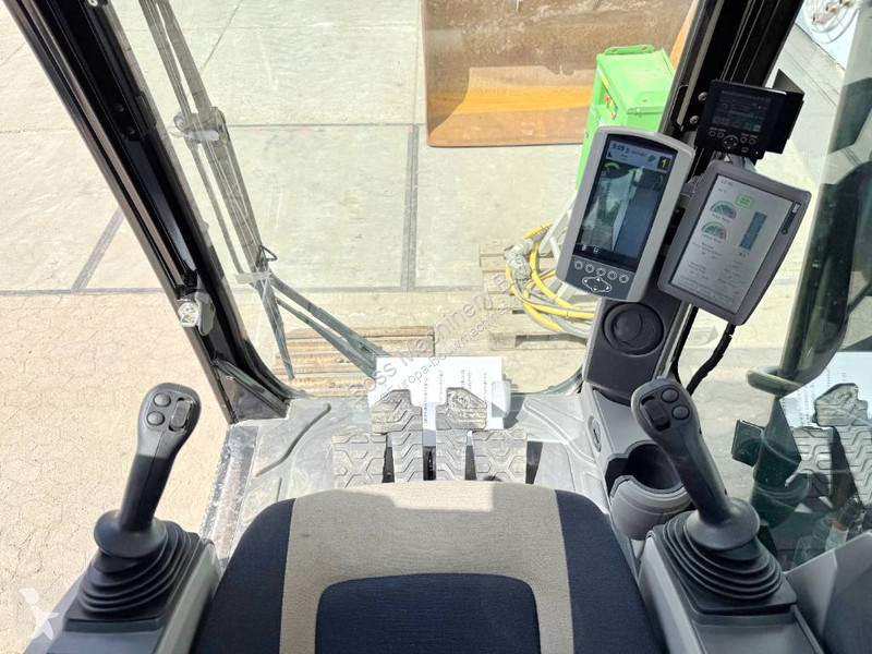 Graafmachine Caterpillar 323FL Z-Line Full...