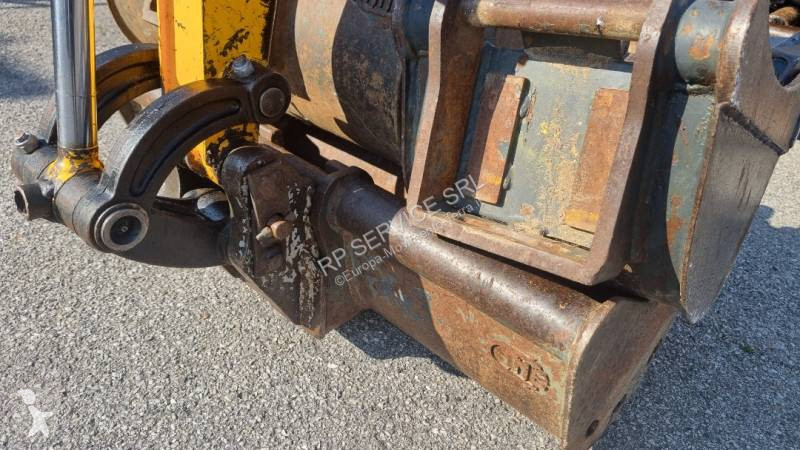 Escavatore JCB