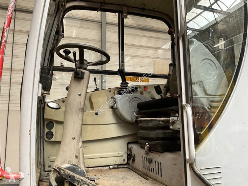 Escavadora Neuson 6503 WD