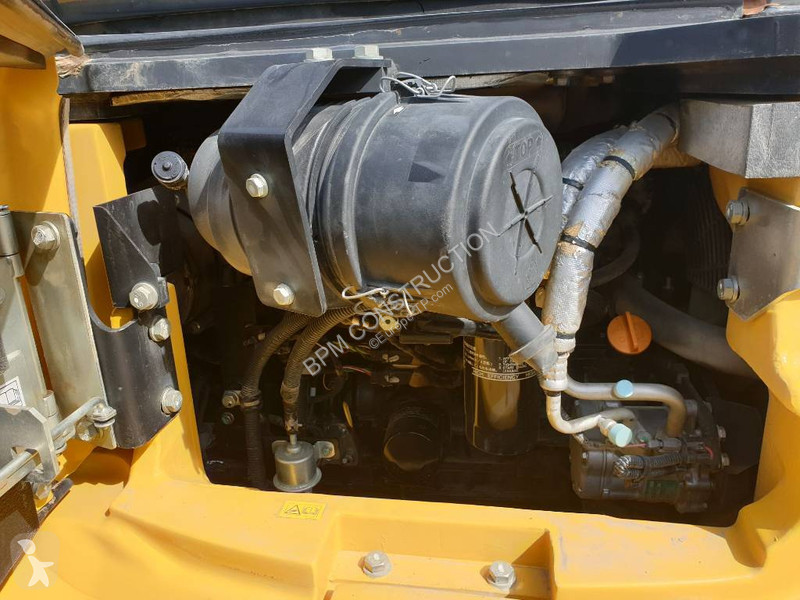 Escavadora Komatsu PC55MR-5