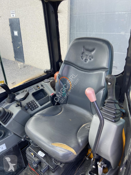 Escavadora Bobcat