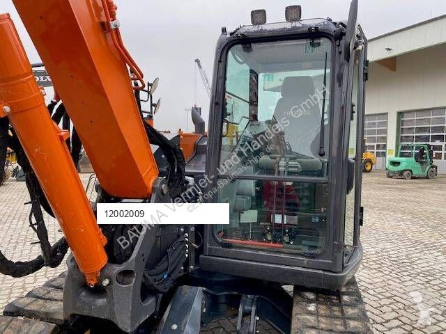 Escavadora Hitachi B-6 MIETE / RENTAL (12002009)