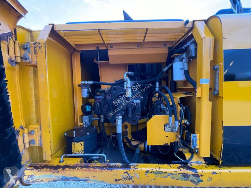 Escavatore JCB N