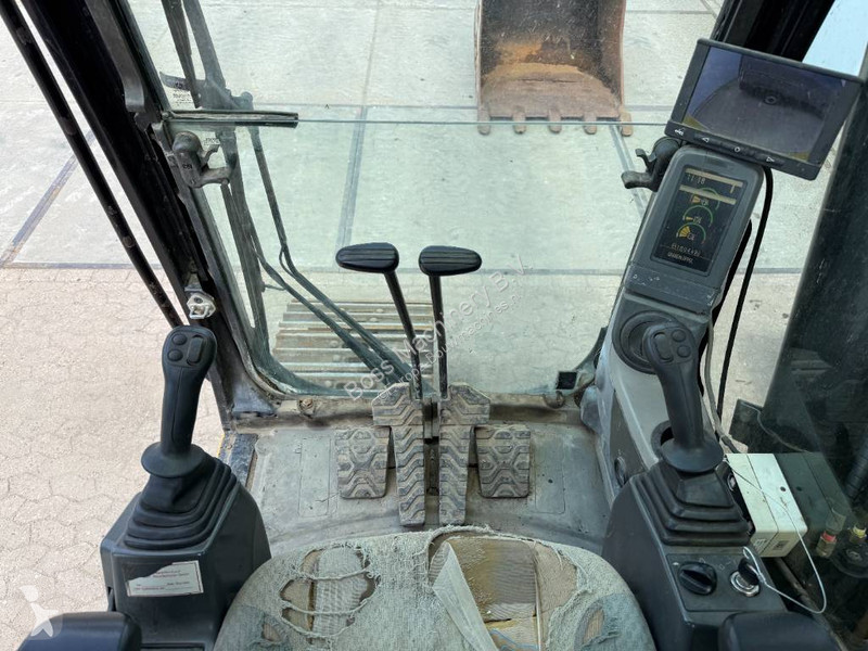 Escavatore Caterpillar - German Machine / Quick...