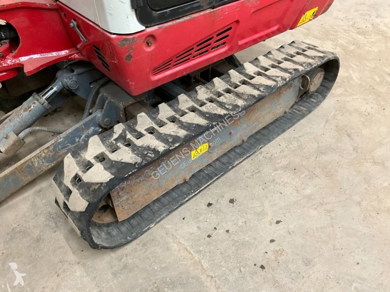 Escavadora Takeuchi TB 216