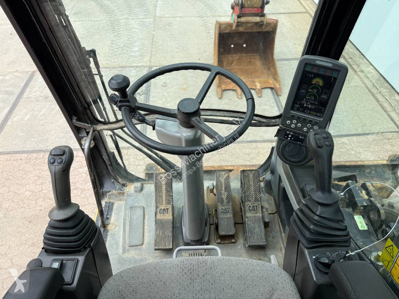 Excavator Caterpillar D - Triple Boom / Quick...