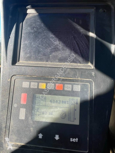 Excavadora Case WX218