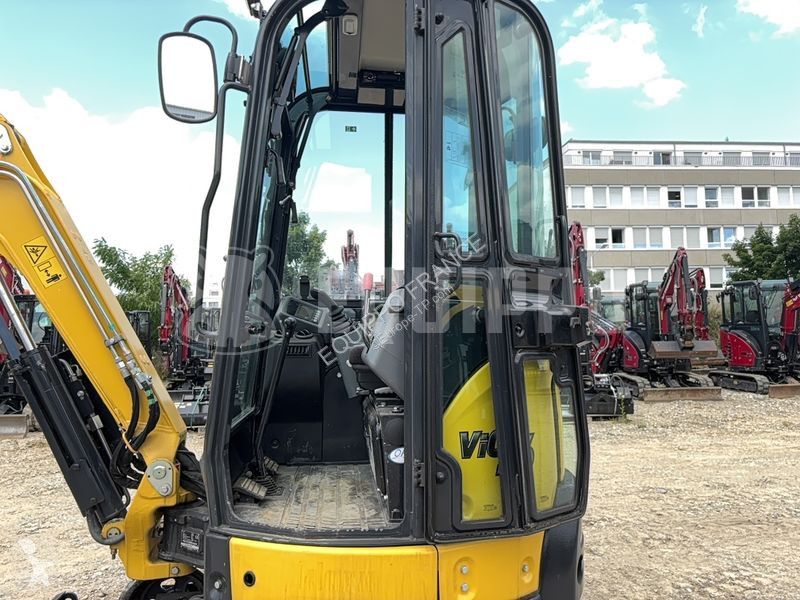 Escavatore Yanmar VIO 26-6