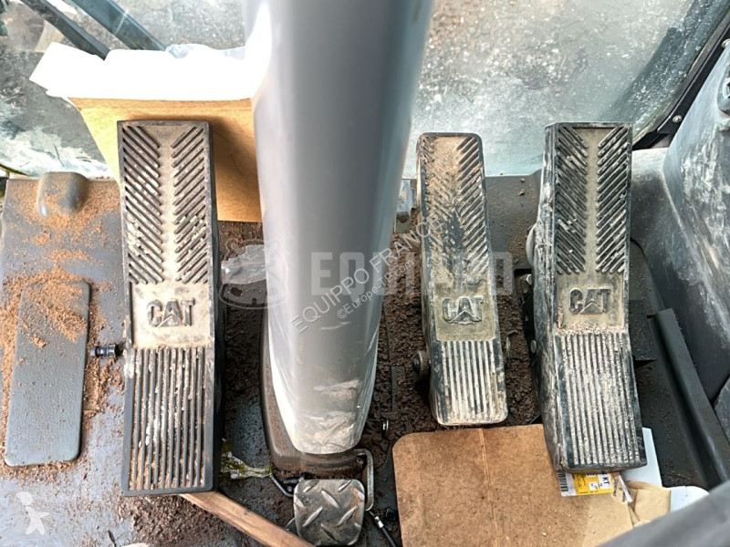 Excavator Caterpillar D