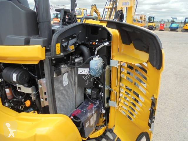 Escavadora Komatsu PC24 MR-5