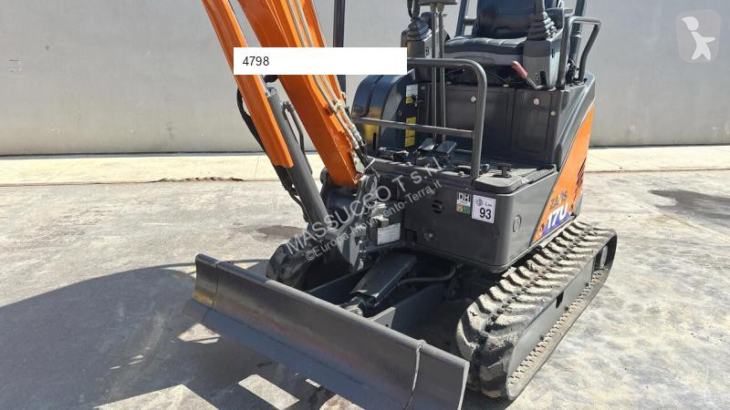 Excavadora Hitachi ZX17U-2 YLR