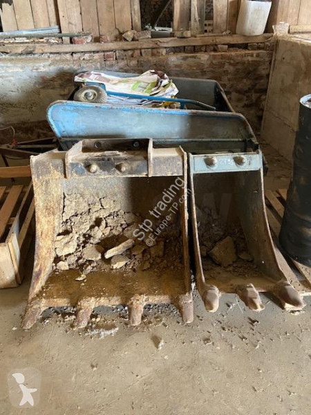 Excavator Mecalac