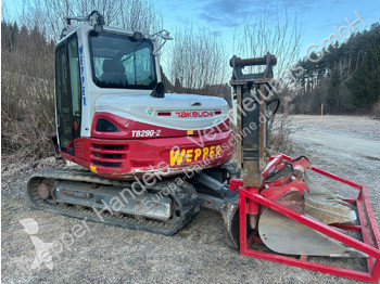Escavadora Takeuchi