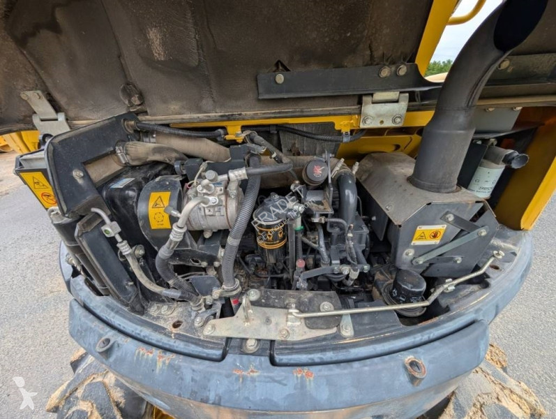 Excavator Komatsu MR-8