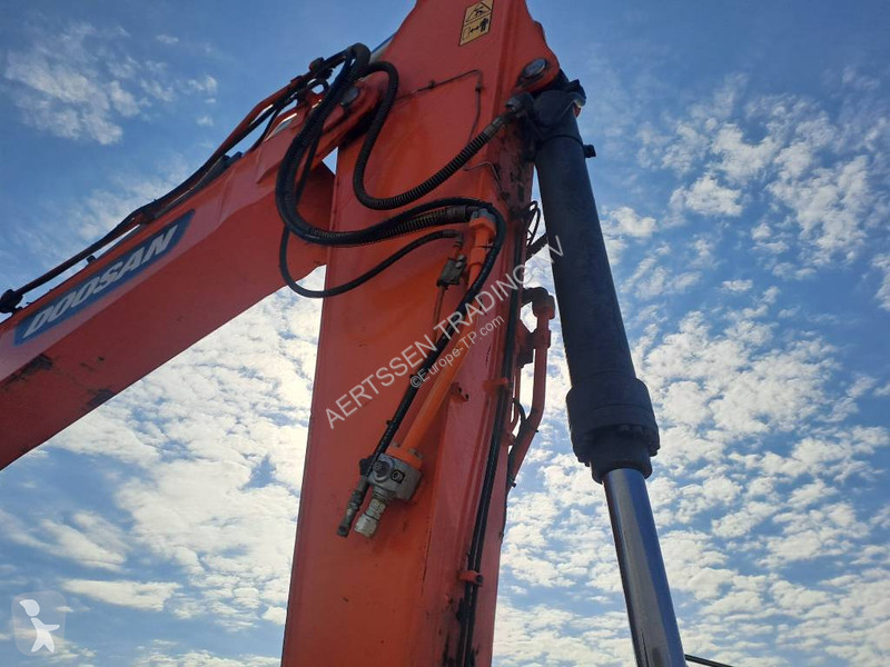 Excavadora Doosan -5 (Full Topcon 3D GPS)