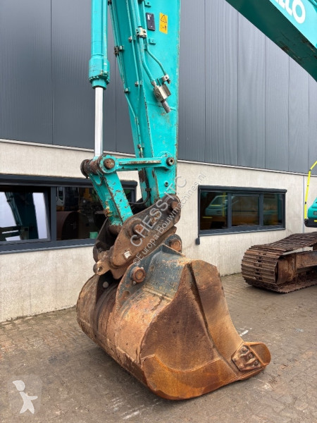 Escavadora Kobelco LC-10