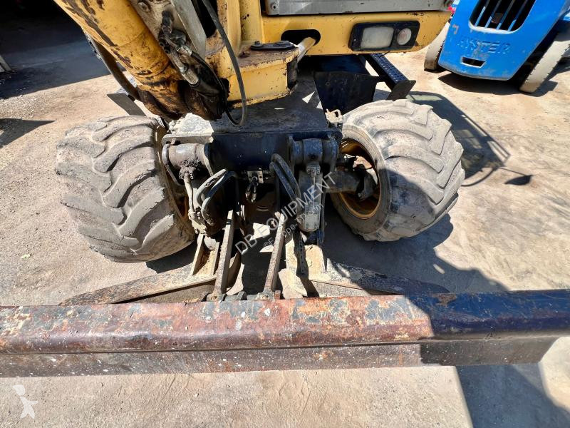 Excavator New Holland PELLE A PNEUS 10T 26
