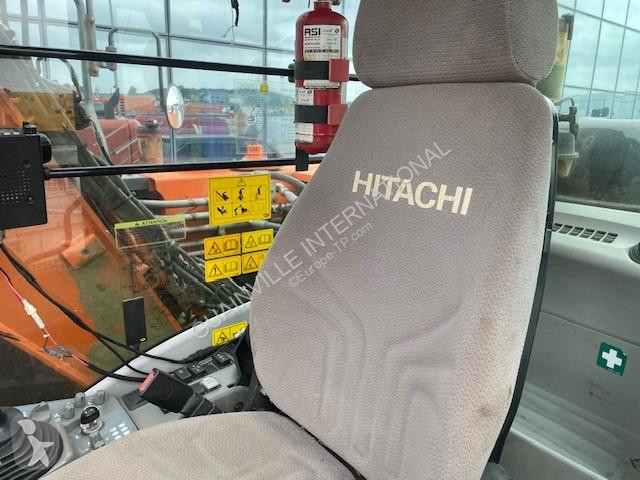 Escavatore Hitachi ZX140W-5B