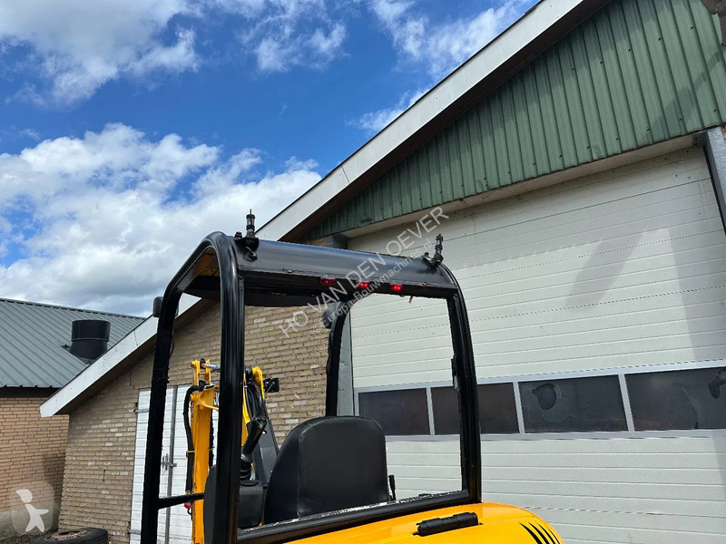 Excavator JCB 6