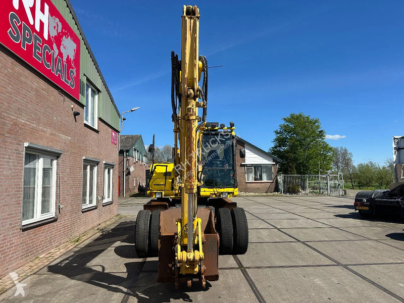 Escavatore Komatsu CE