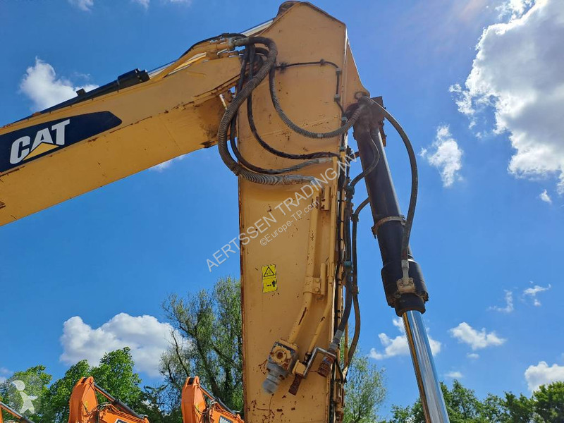 Graafmachine Caterpillar FL N