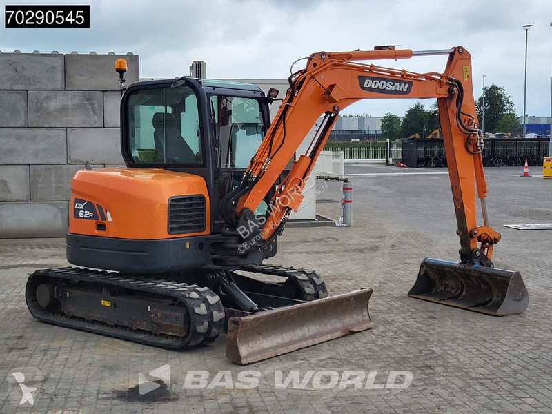 Graafmachine Doosan DX62 R-3 3 BUCKETS - A/C