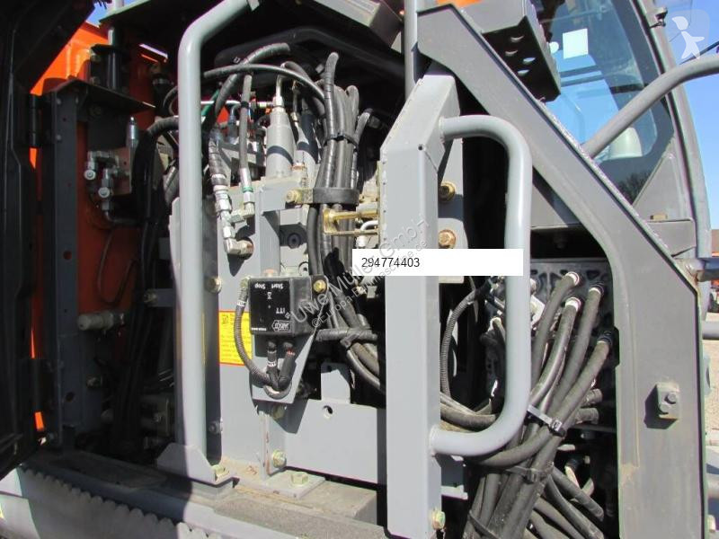 Escavadora Hitachi W-3 Mobilbagger 45.000 EUR /...
