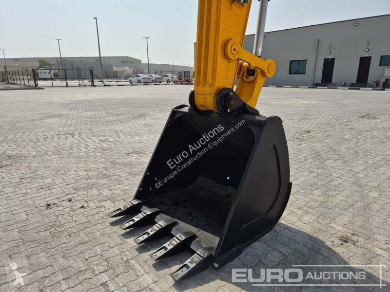 جرافة JCB JS215LC