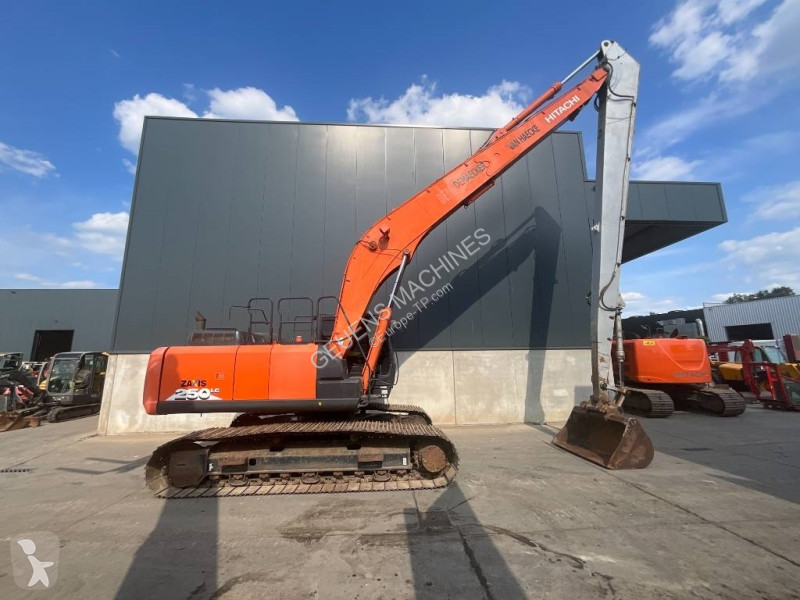 Excavator Hitachi LC-6